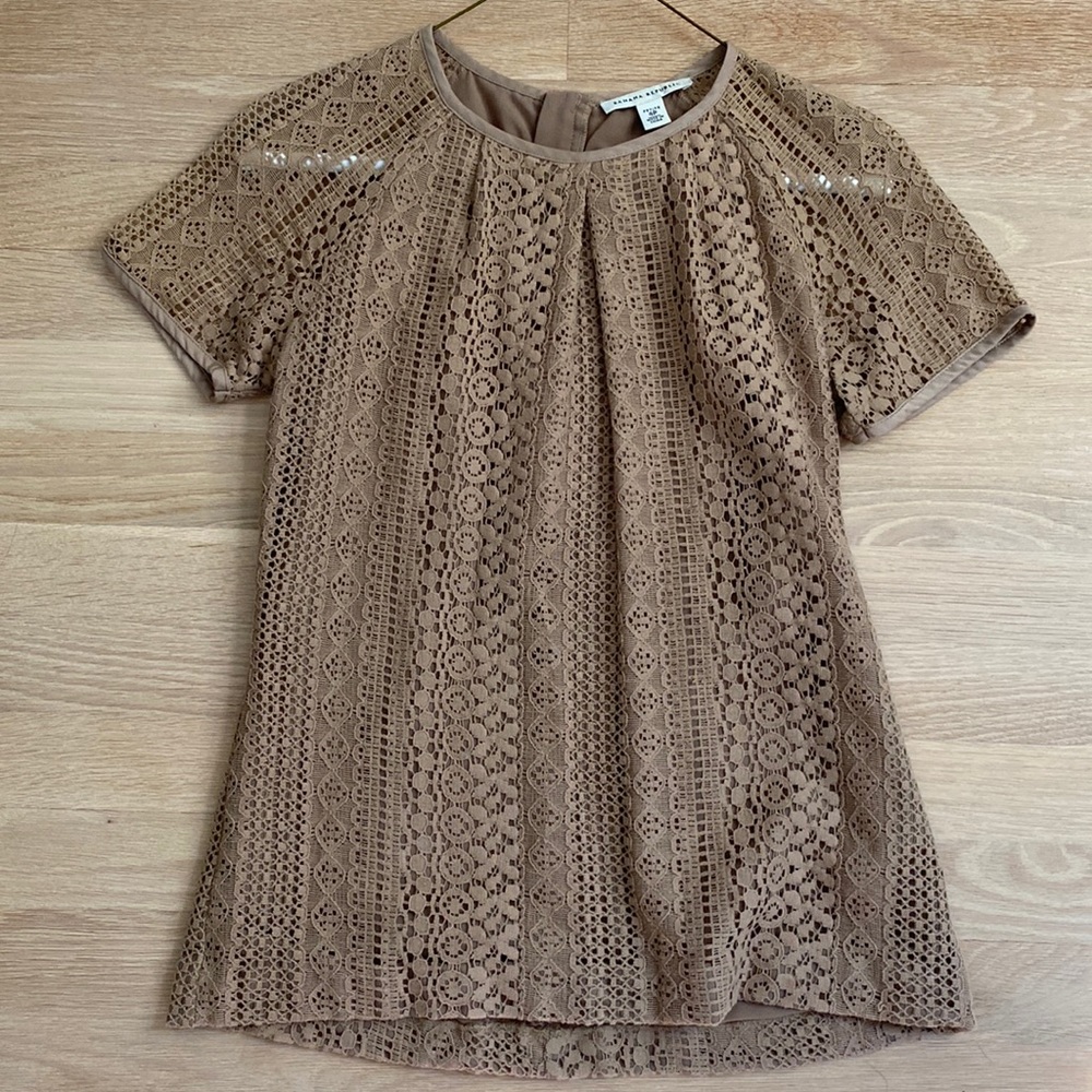 Banana republic lace top